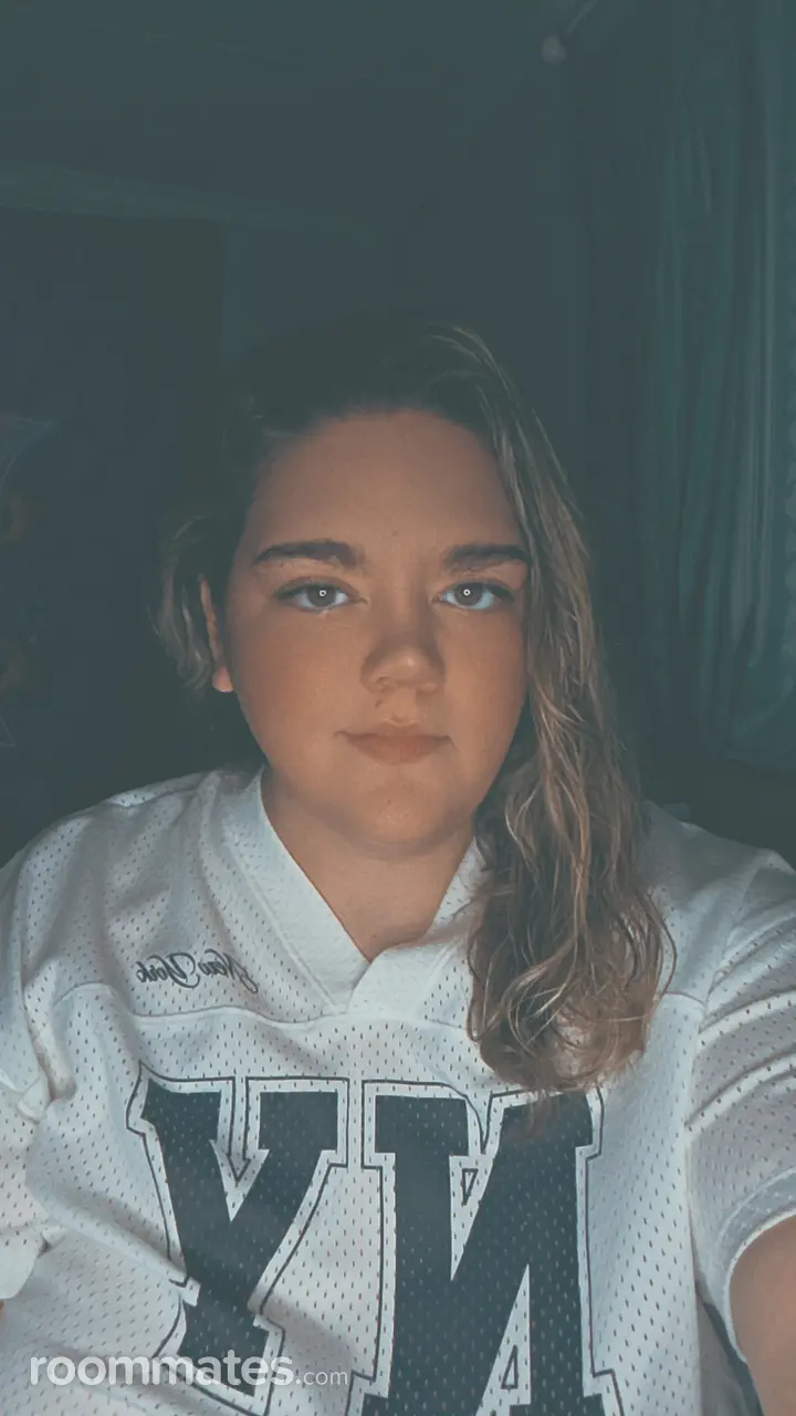 Profile photo 7 of 11