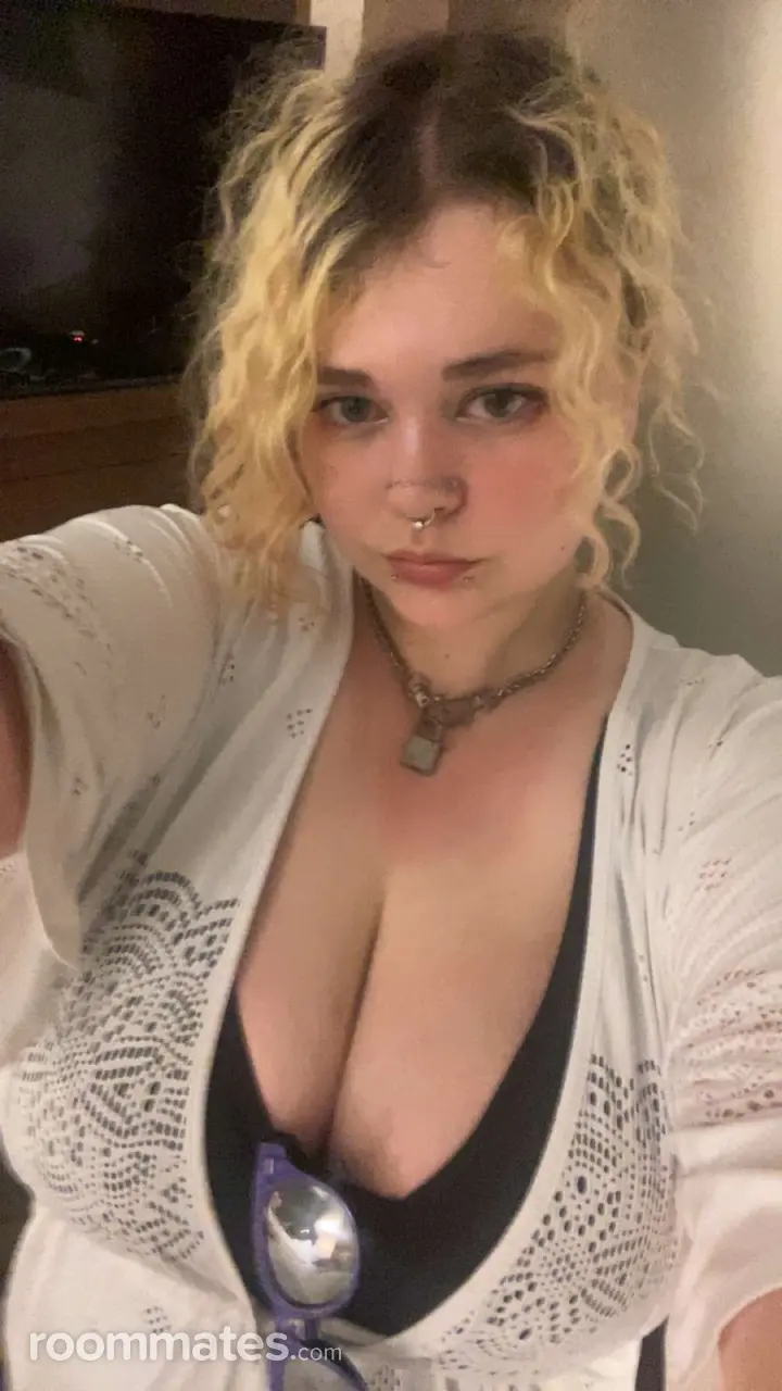 Profile photo 3 of 7