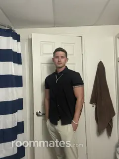 Roommate looking Austin, TX, $900