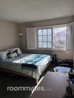 Room for rent in Long Beach, CA $1100, house