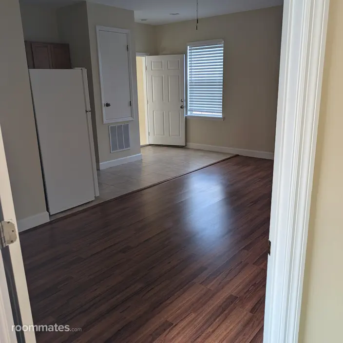 Room for rent in Orlando, FL $1500, house
