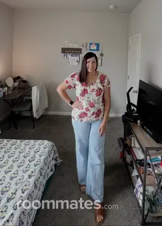 Roommate looking Fresno, CA, $700
