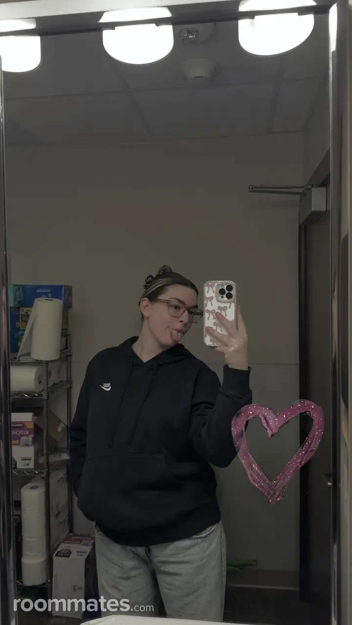 Profile photo 4 of 5