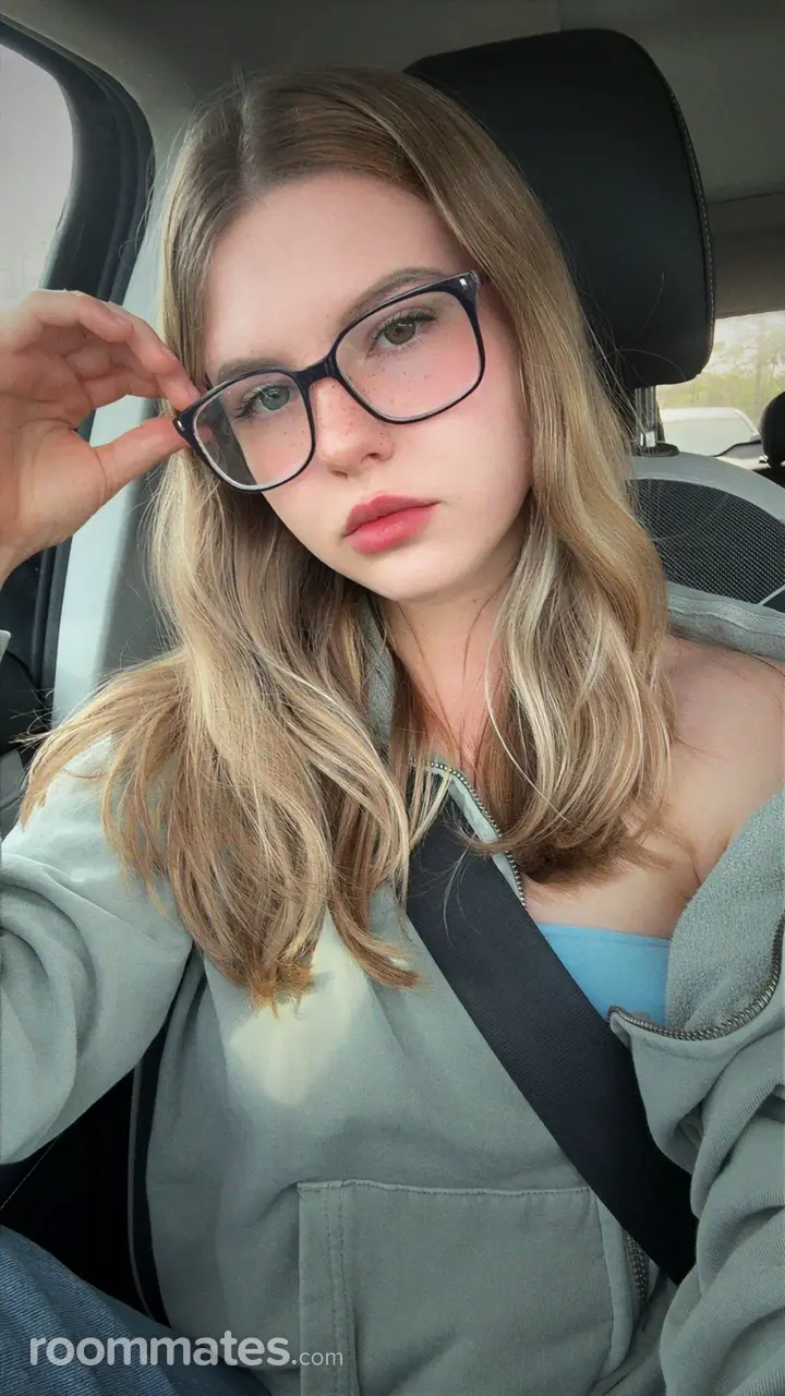Profile photo 3 of 4