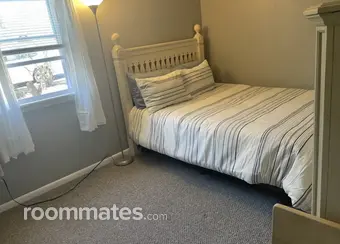 Room for rent in Windsor Locks, CT $900, condo