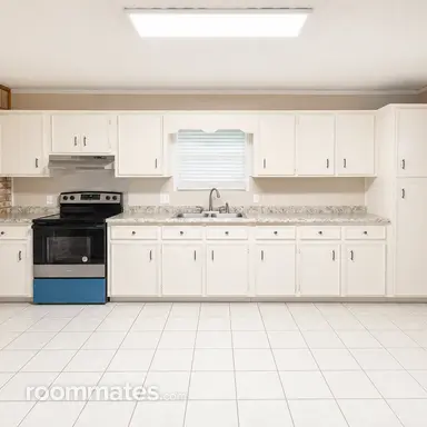 Room for rent in Brownsville, TX $950, house