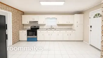 Room for rent in Brownsville, TX $950, house