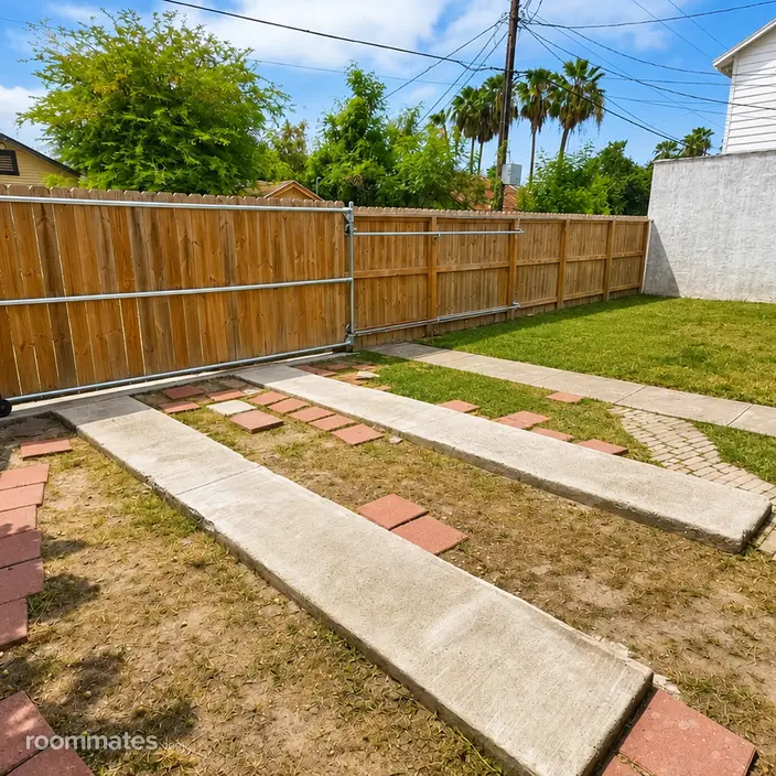 Room for rent in Brownsville, TX $950, house