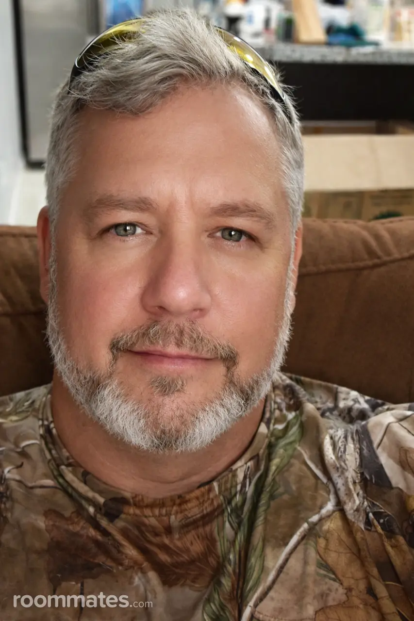 Profile photo 9 of 9