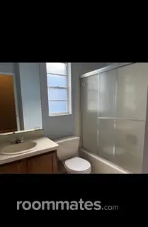 Room for rent in Palm Harbor, FL $800, townhouse