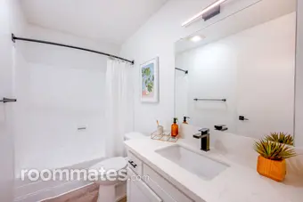 Room for rent in Thousand Oaks, CA $1750, apartment