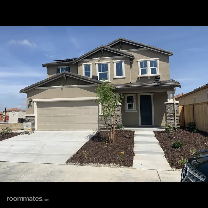 Room for rent in Sacramento, CA $1000, house