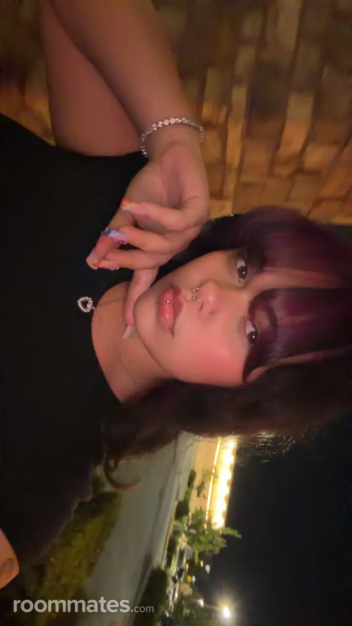 Profile photo 3 of 4