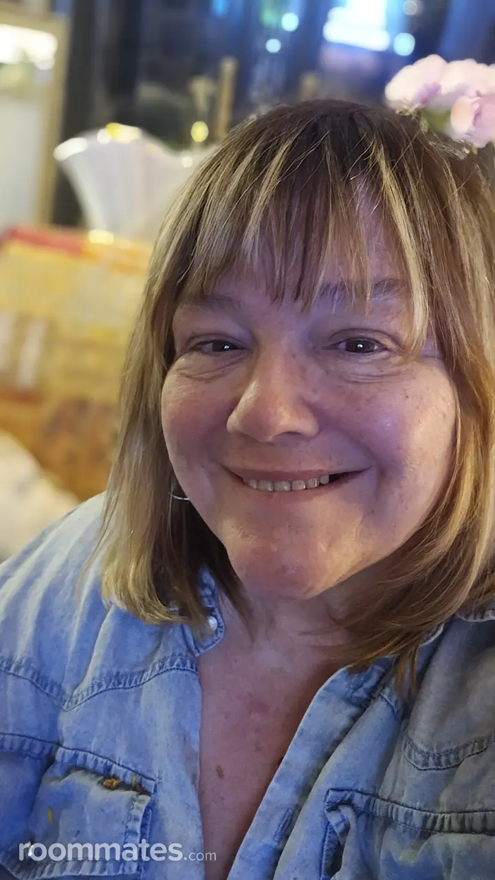 Profile photo 11 of 14