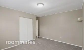 Room for rent in Indianapolis, IN $800, house