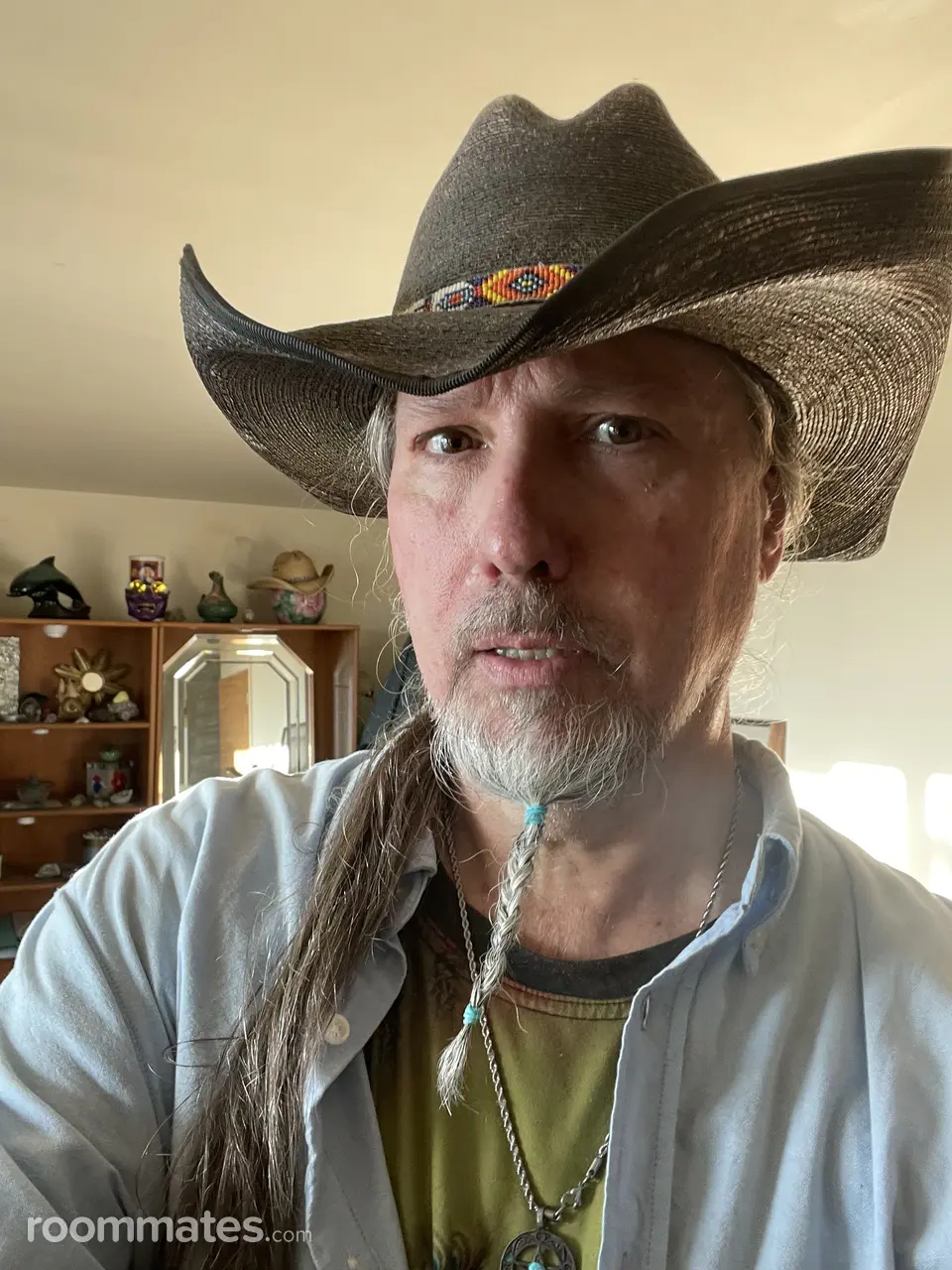 Profile photo 4 of 4