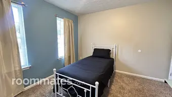 Room for rent in Jonesboro, GA $700, house