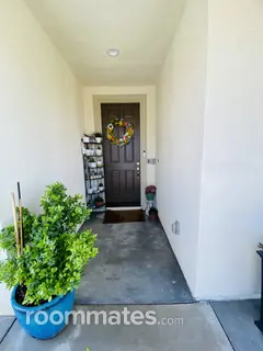 Room for rent in Lancaster, CA $800, house
