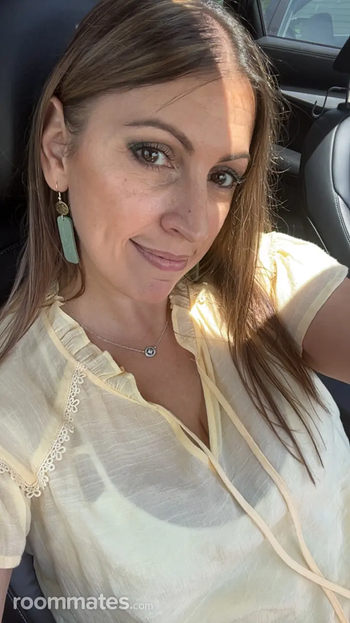 Profile photo 6 of 6