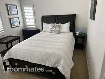 Room for rent in Palmdale, CA $1050, house