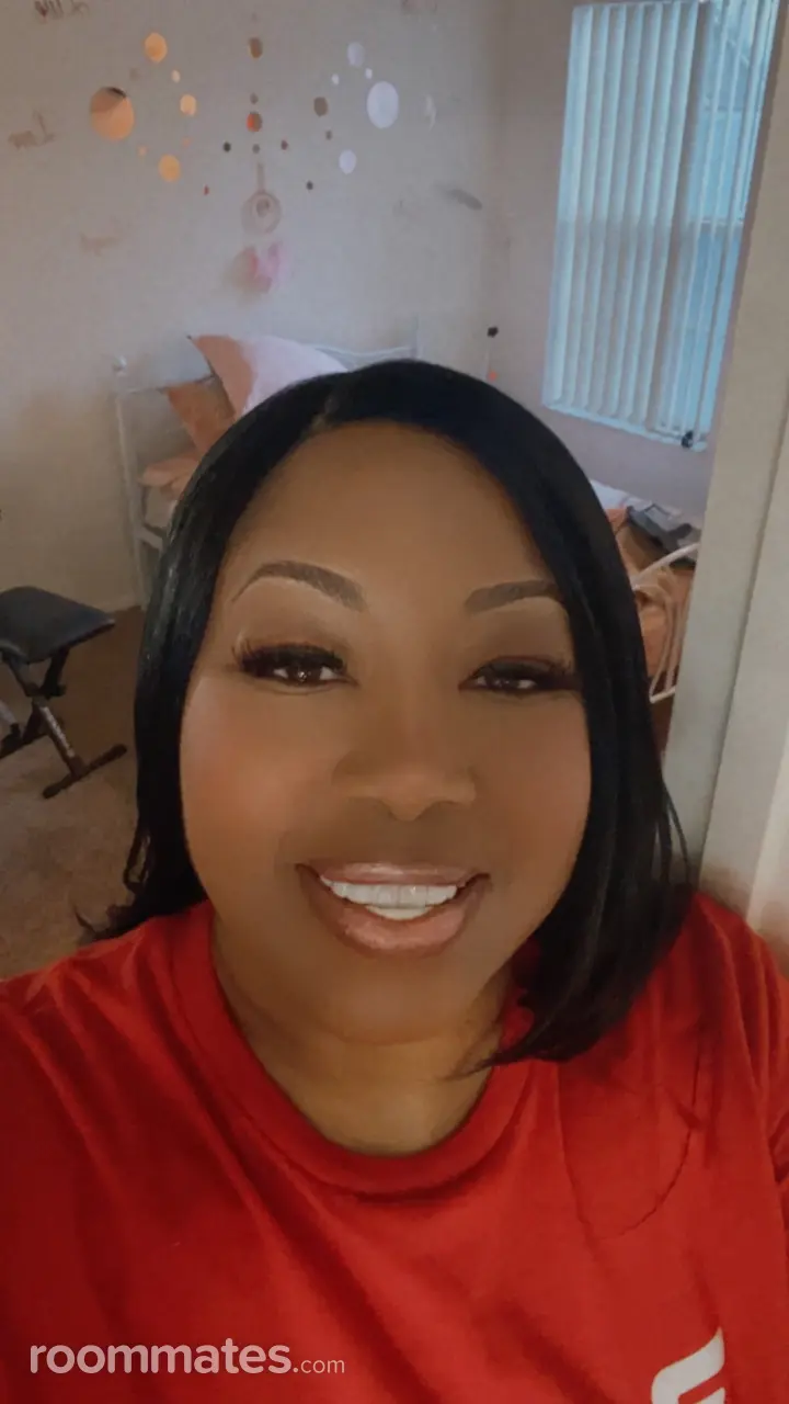 Profile photo 2 of 4