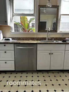 Room for rent in Los Angeles, CA $1550, house