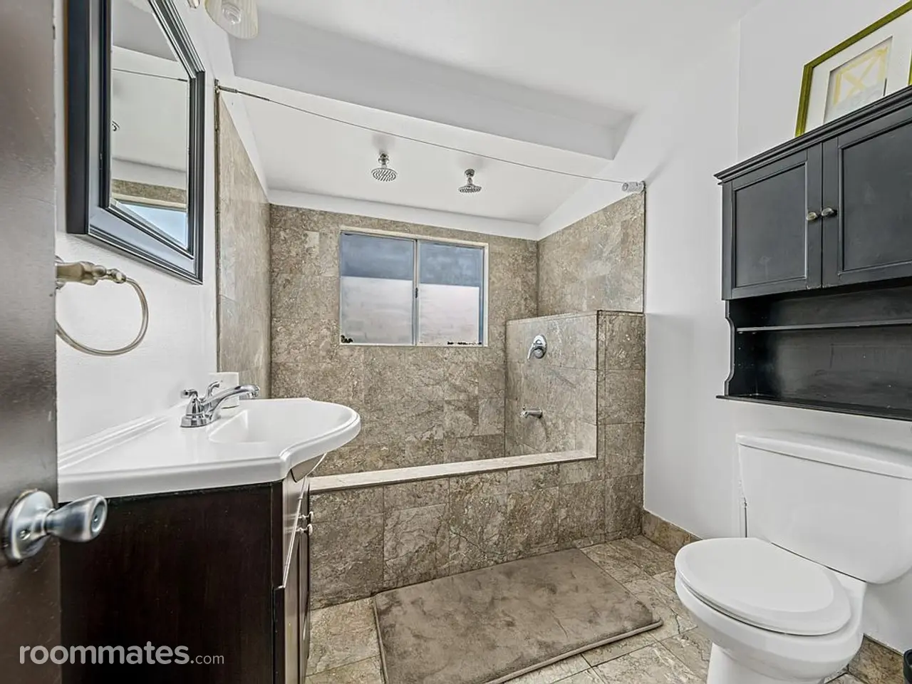 Profile photo 6 of 8