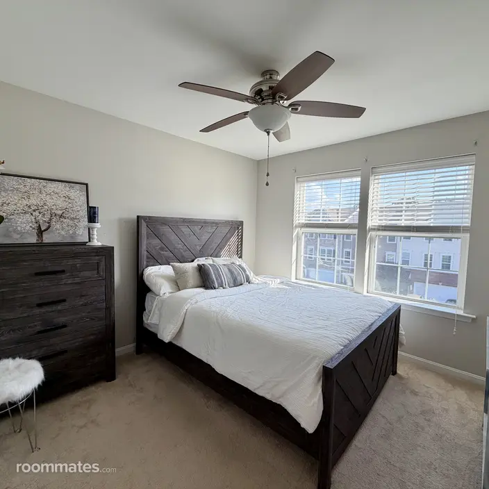 Room for rent in Haymarket, VA $1500, house