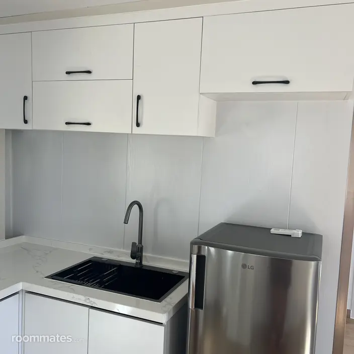 Room for rent in Rancho Cucamonga, CA $1500, house