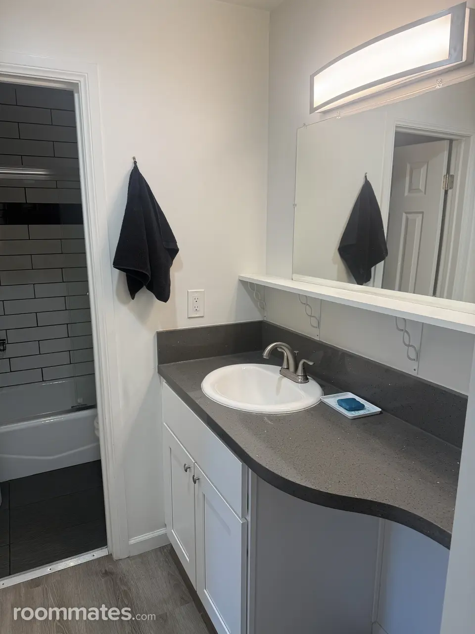Profile photo 4 of 6