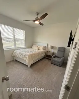 Room for rent in Mount Dora, FL $900, house