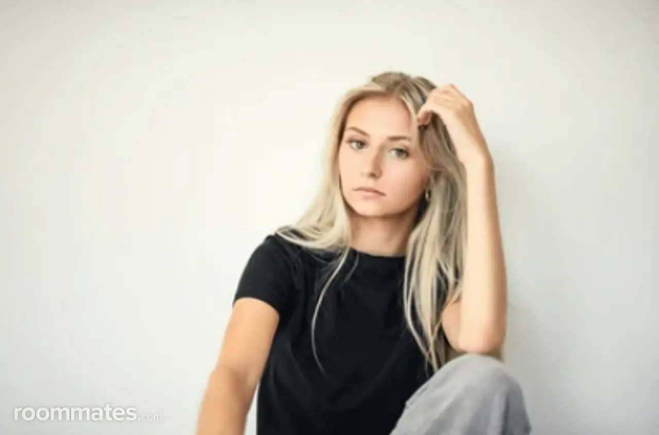 Profile photo 3 of 4