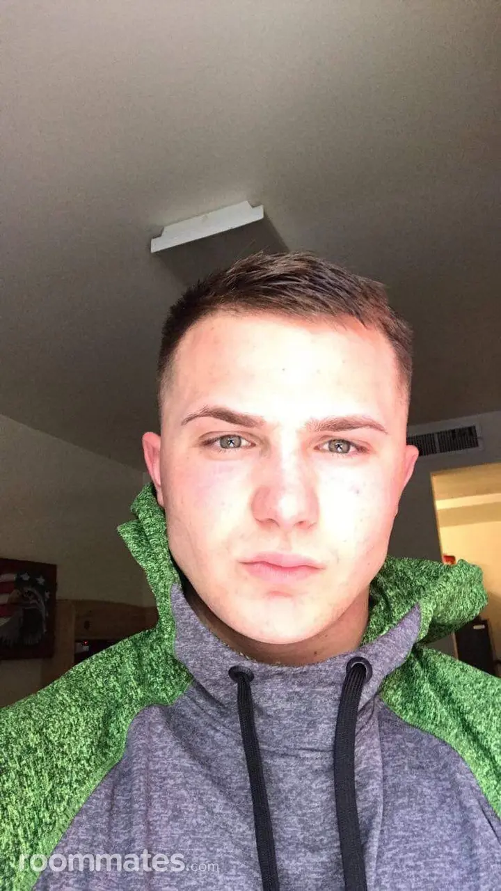 Profile photo 11 of 14