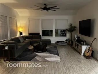 Room for rent in Rosenberg, TX $1000, house