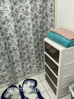 Room for rent in Garden Grove, CA $1000, house