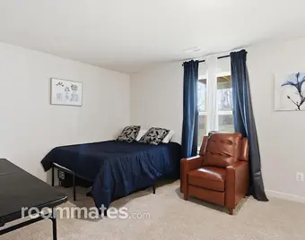 Room for rent in Inwood, WV $1100, townhouse