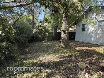 Room for rent in Savannah, GA $10000, house