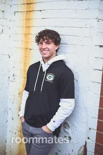 Roommate looking Santa Monica, CA, $700