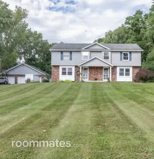 Room for rent in Fairport, NY $1000, house