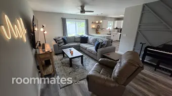 Room for rent in Panama City Beach, FL $1250, house