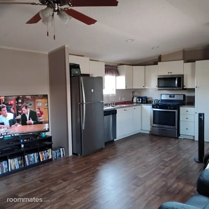 Room for rent in Tucson, AZ $750, house