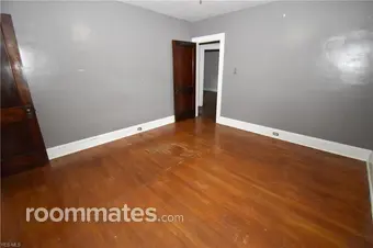 Room for rent in Cleveland, OH $500, house