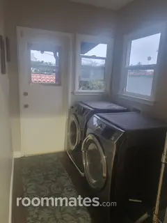 Room for rent in Los Angeles, CA $1400, house