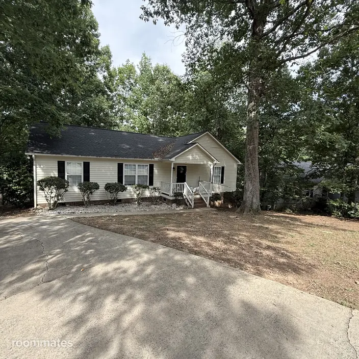 Room for rent in Clayton, NC $1150, house