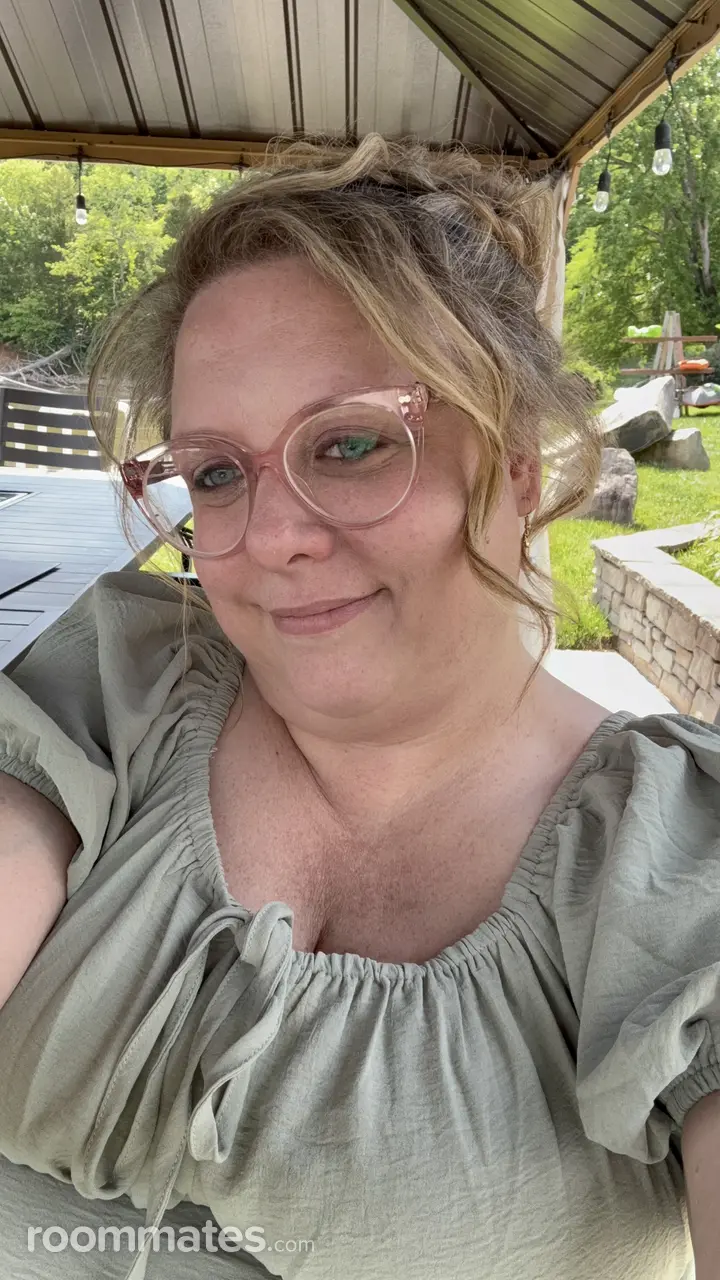 Profile photo 9 of 9