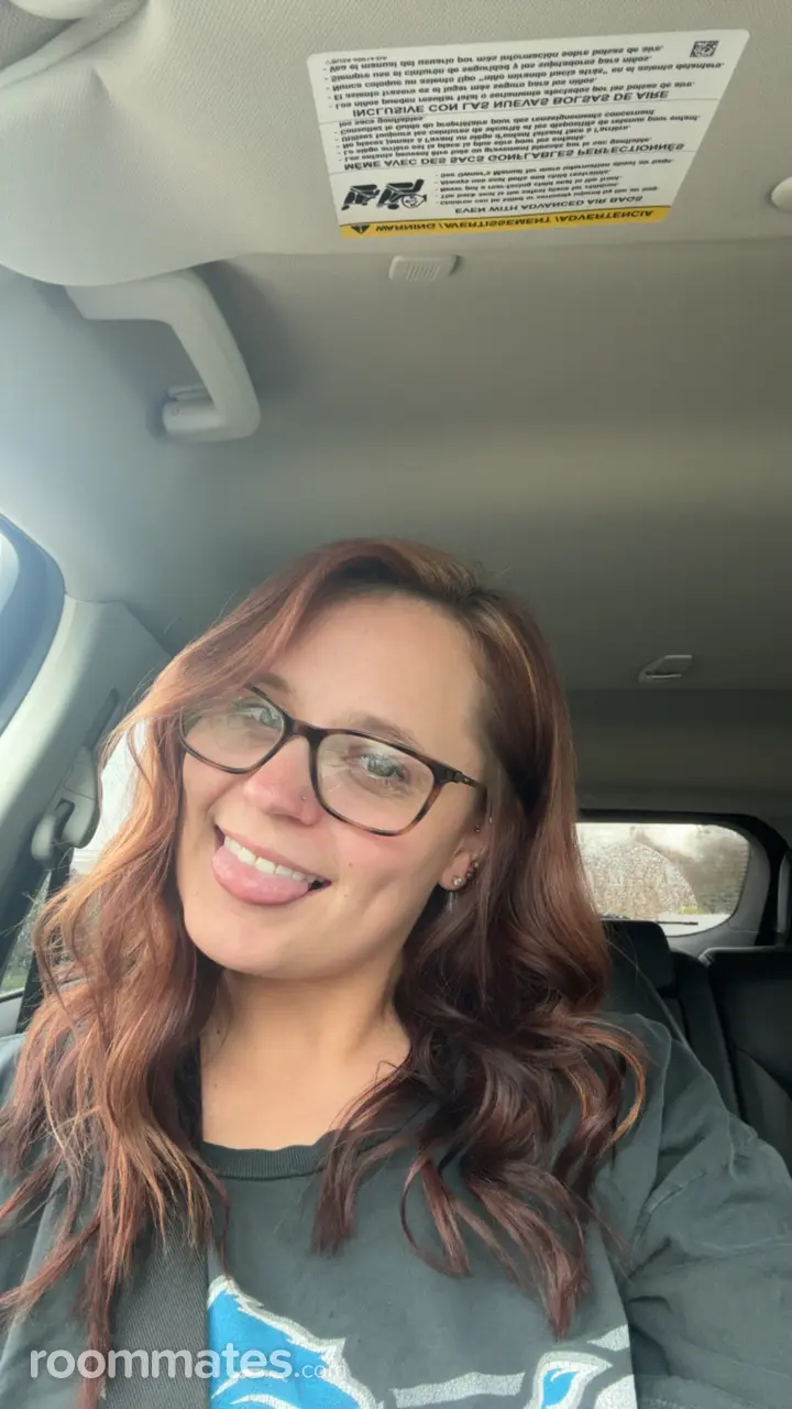 Profile photo 4 of 4