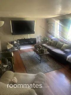 Room for rent in Pittsburgh, PA $750, house