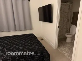 Room for rent in Denver, CO $800, townhouse