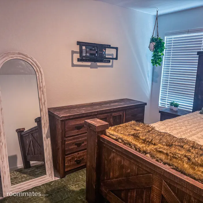 Room for rent in Von Ormy, TX $1000, house