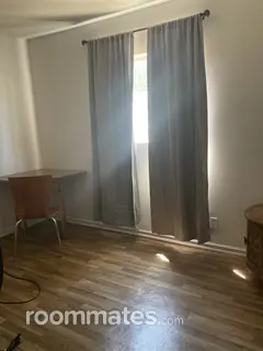 Room for rent in Thousand Oaks, CA $900, house
